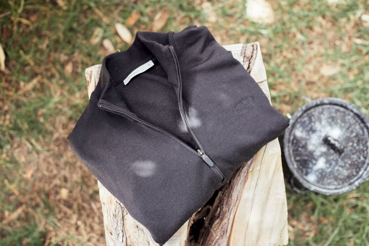 Merino Original Long Sleeve Half Zip Sweater in Black Mid layer