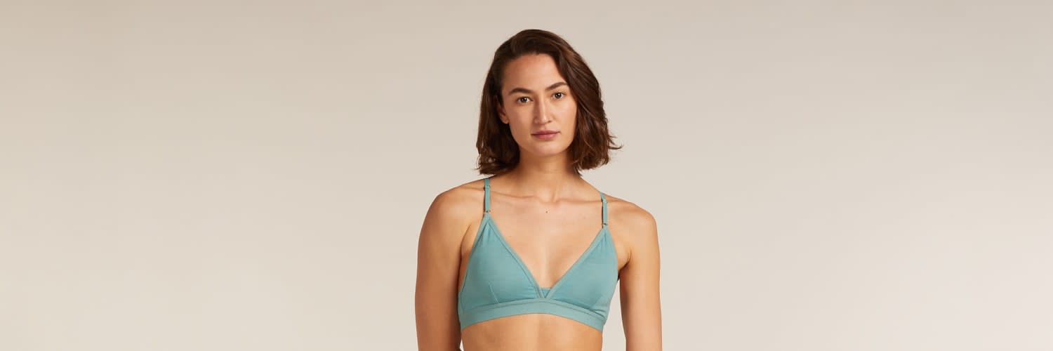 Femme portant des sous-vêtements mérinos Icebreaker